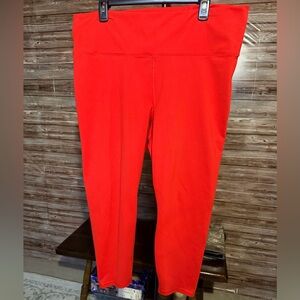 Fabletics Vibrant Red Cropped Pants